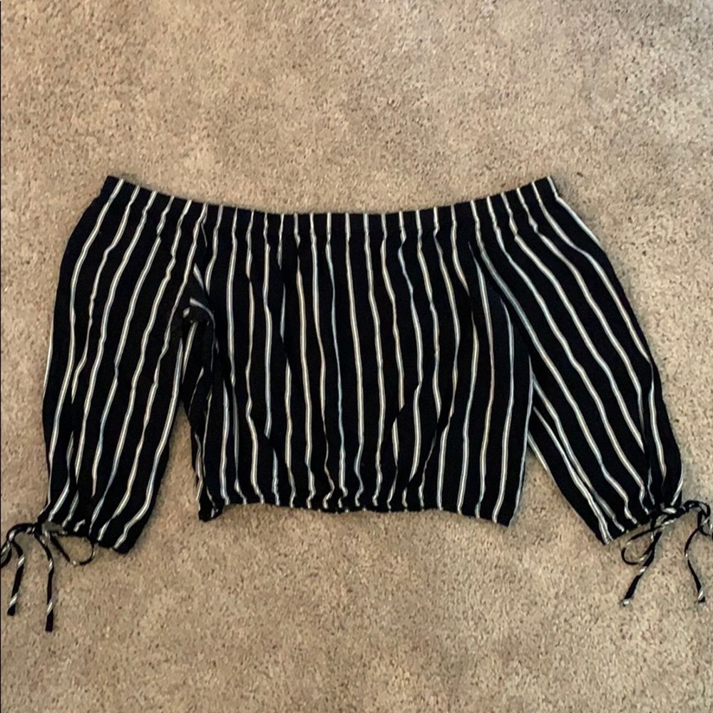 black and white off the shoulder crop top